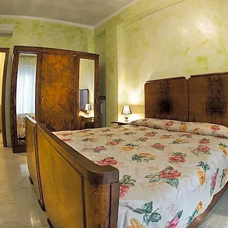Giornate Romane فندق مبيت وإفطار 2*