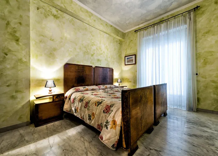 ベッド・アンド・ブレックファスト Giornate Romane 2*